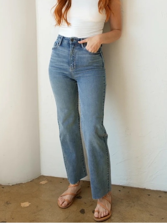 Carly Jean Los Angeles Denim - Carly Jean Los Angeles Laurel High Rise Wide Leg Jeans Size 13